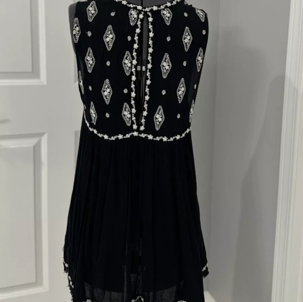Free People Black and White Sleeveless Top - Picture 3 of 3